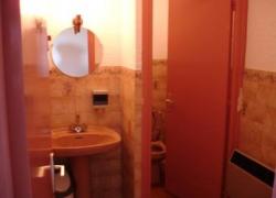 Notation toilettes de Hauts du Roy (Les), à Villerest