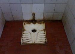 Notation toilettes de WC publics, à Cagliari