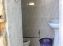 Notation toilettes de Maison des Esclave, à Gorée